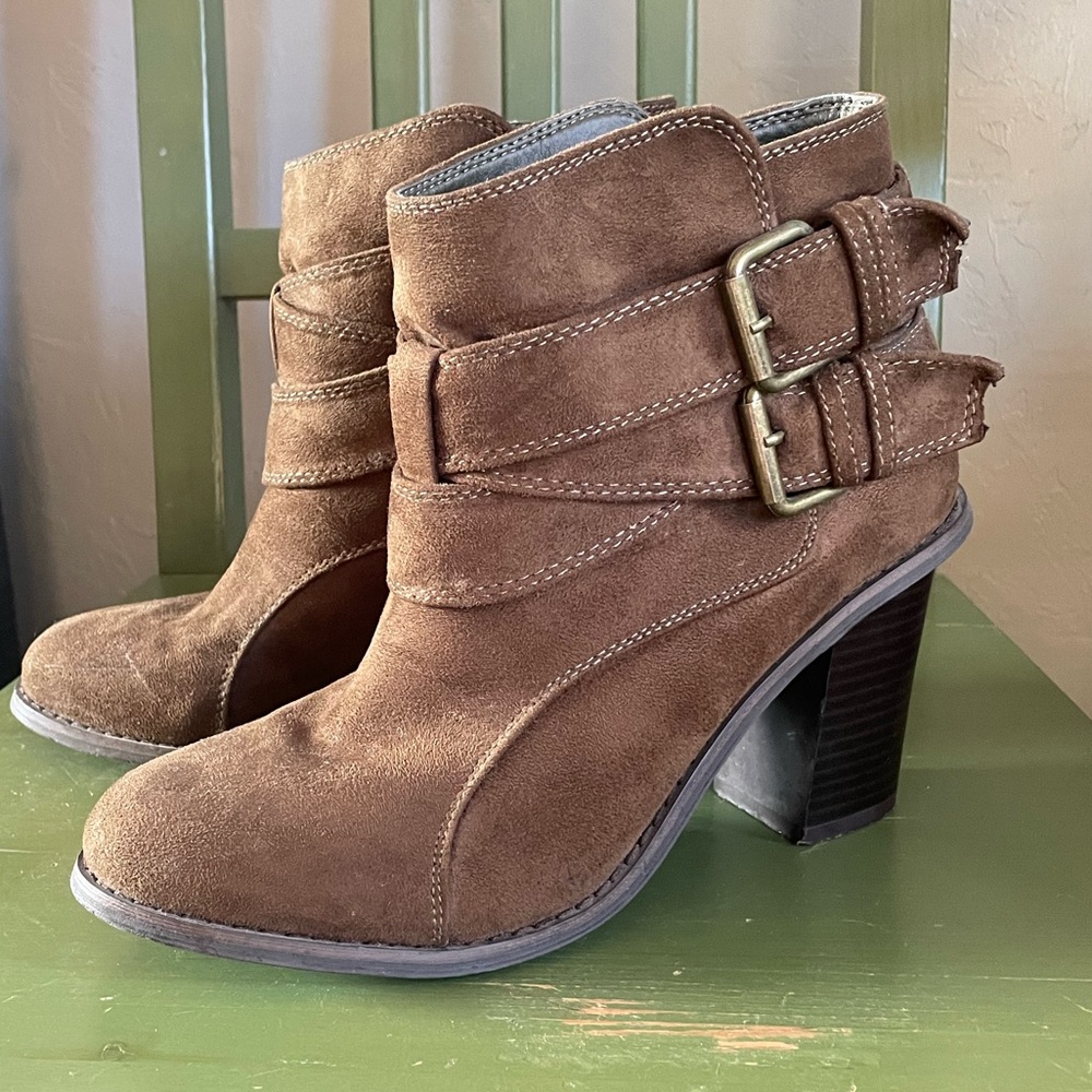 Just Fab brown/olive suede ankle booties with buckles size 7 never worn.